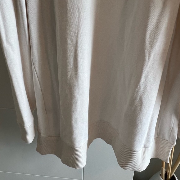 American Eagle Cream Crew Neck - L - Picture 6 of 7